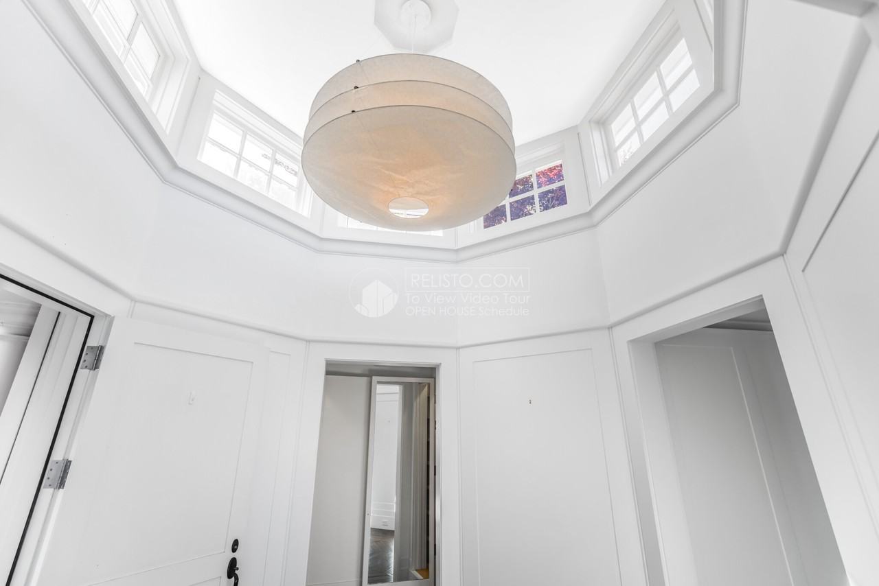 1050 Filbert St - Photo 3 of 50