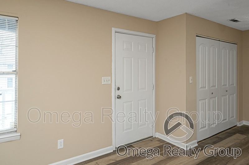 3328 Meridian St N #211 - Photo 2 of 26
