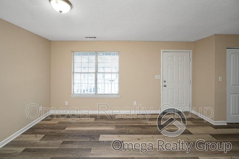 3328 Meridian St N #211 - Photo 4 of 26
