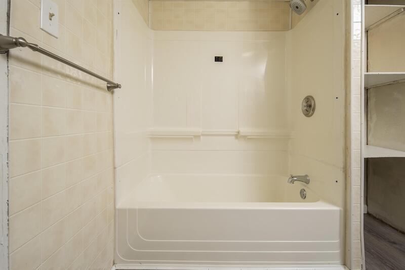 1130 1st St - Photo 6 of 27