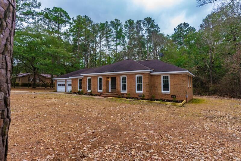 910 Glendale Dr - Photo 2 of 17