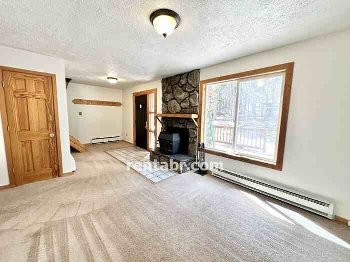 52 Atlantis Dr - Photo 2 of 21