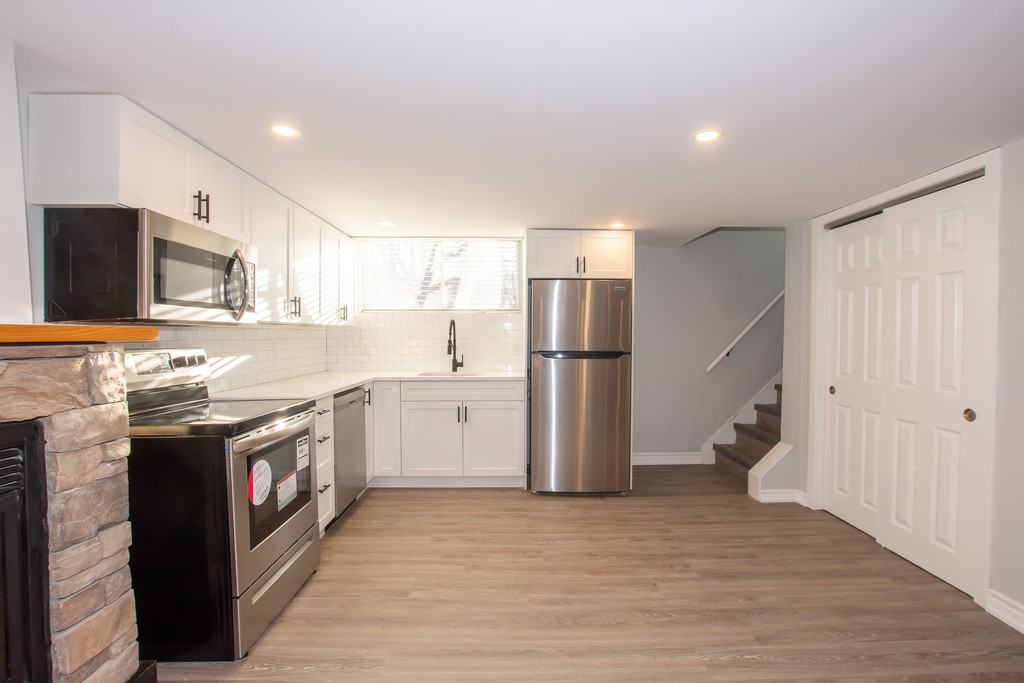 54 Trelawn Parkway - Photo 2 of 12