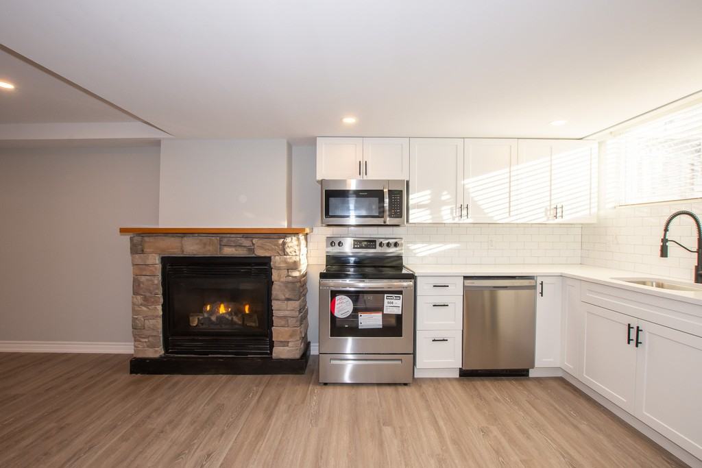 54 Trelawn Parkway - Photo 3 of 12