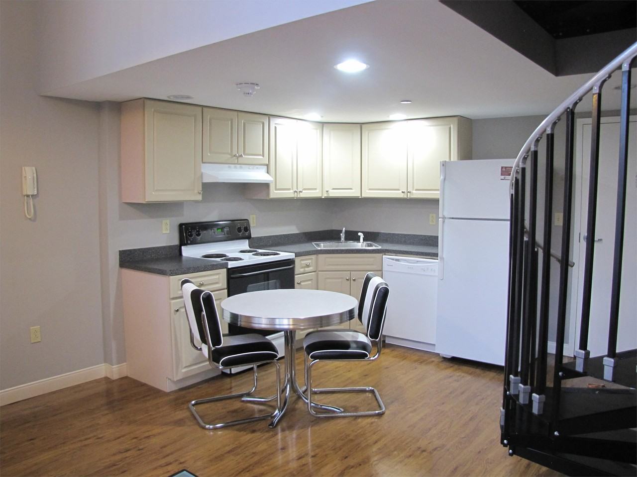 800 James AveUnit 2125 #2125 - Photo 2 of 37