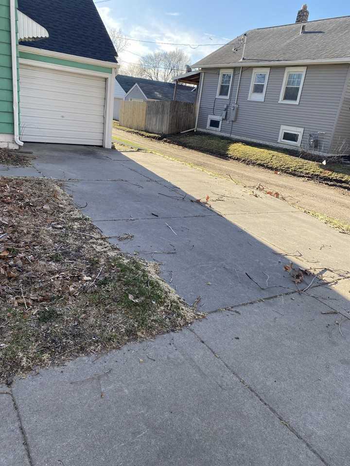 819 13th Street Northwest #1 - Photo 4 of 21