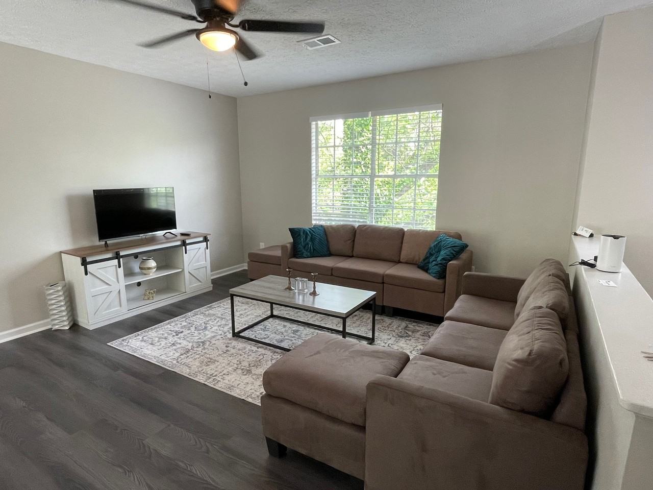 3490 Newberry Trl - Photo 6 of 26