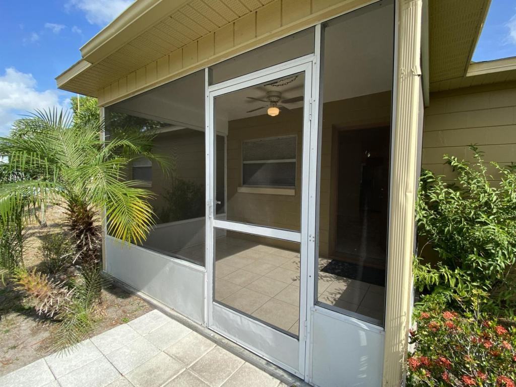 5607 S Orange Blossom Trl - Photo 2 of 18