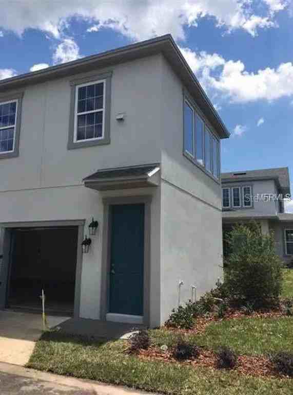 14212 Corrigan Ave - Photo 2 of 14