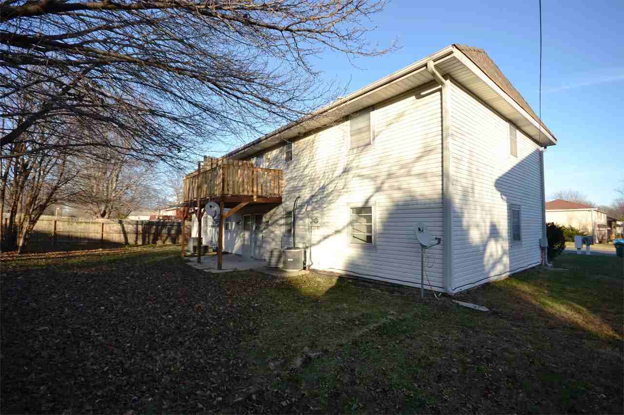 214 Se Wingate St #A - Photo 7 of 7