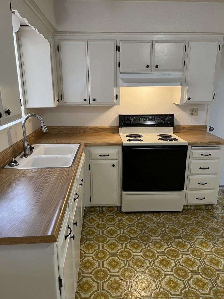 2701 S Fontana Ct #1 - Photo 3 of 13