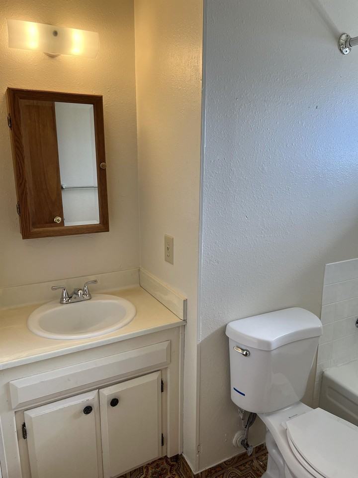 2701 S Fontana Ct #1 - Photo 7 of 13