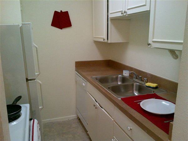 Coronado Apartments - Photo 3 of 9