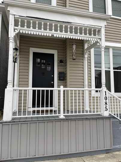 1085 East Long Street - Photo 3 of 34