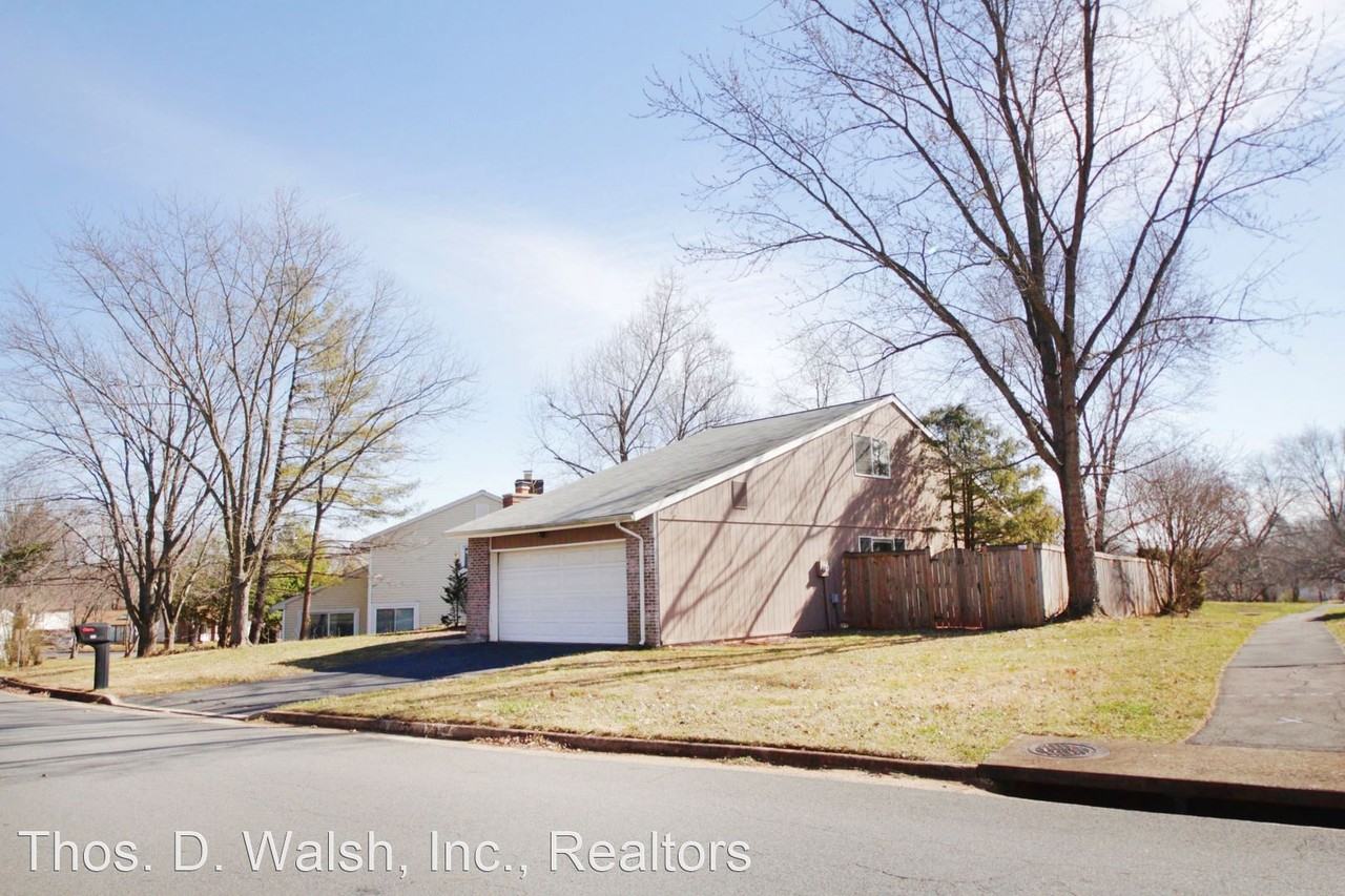 204 W Meadowland Ln - Photo 2 of 33