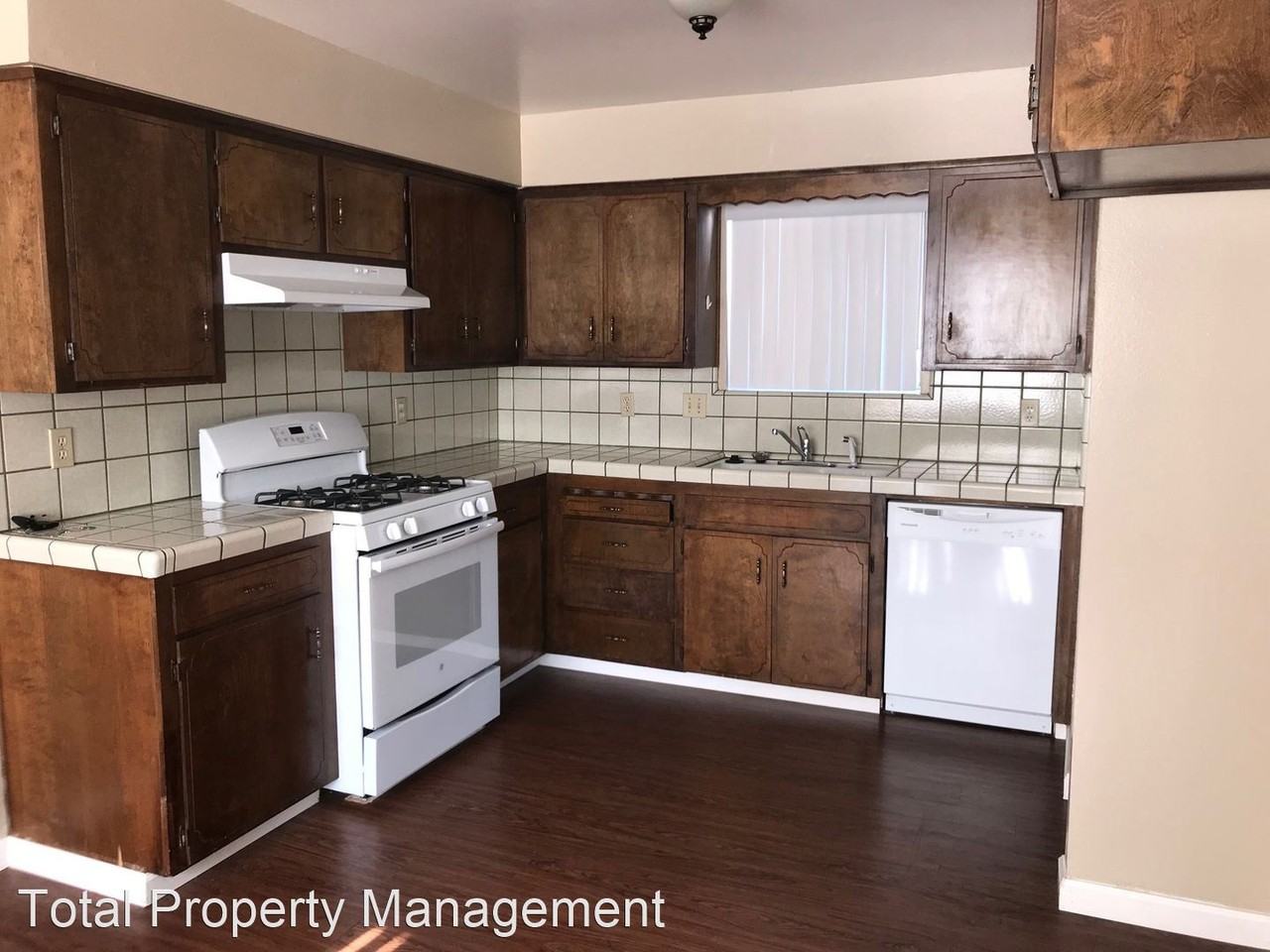1110 N Gem St - Photo 2 of 19