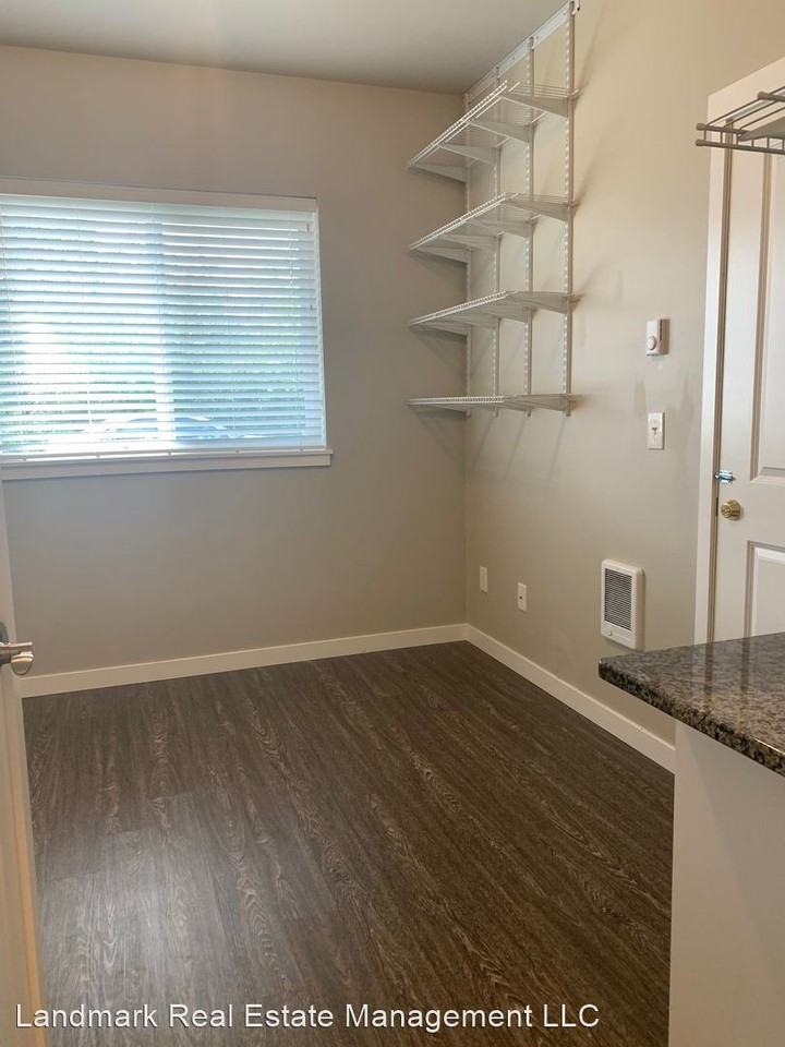 1684 Kingsley Ave - Photo 2 of 11