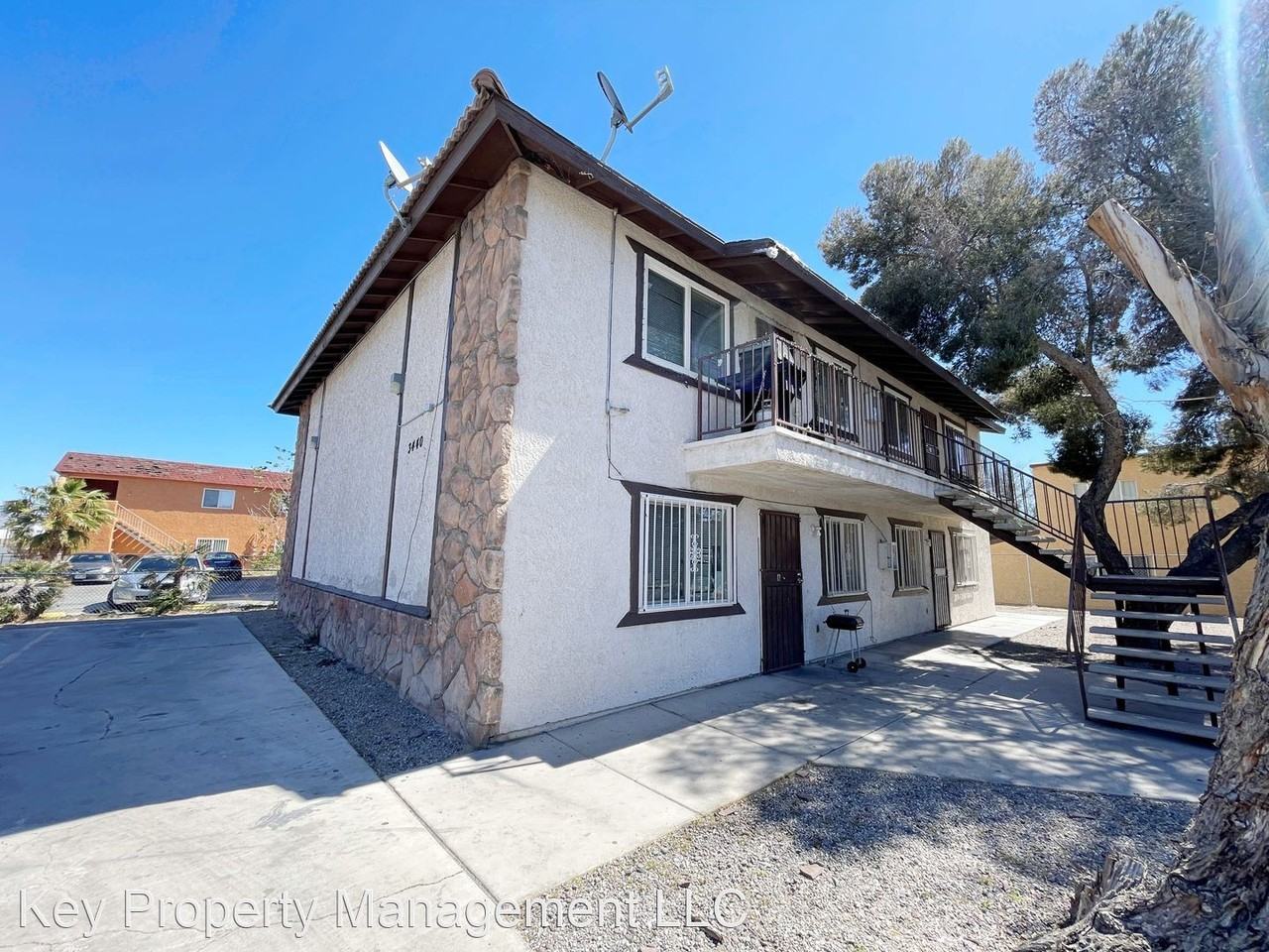 3440 Civic Center Dr - Photo 3 of 24