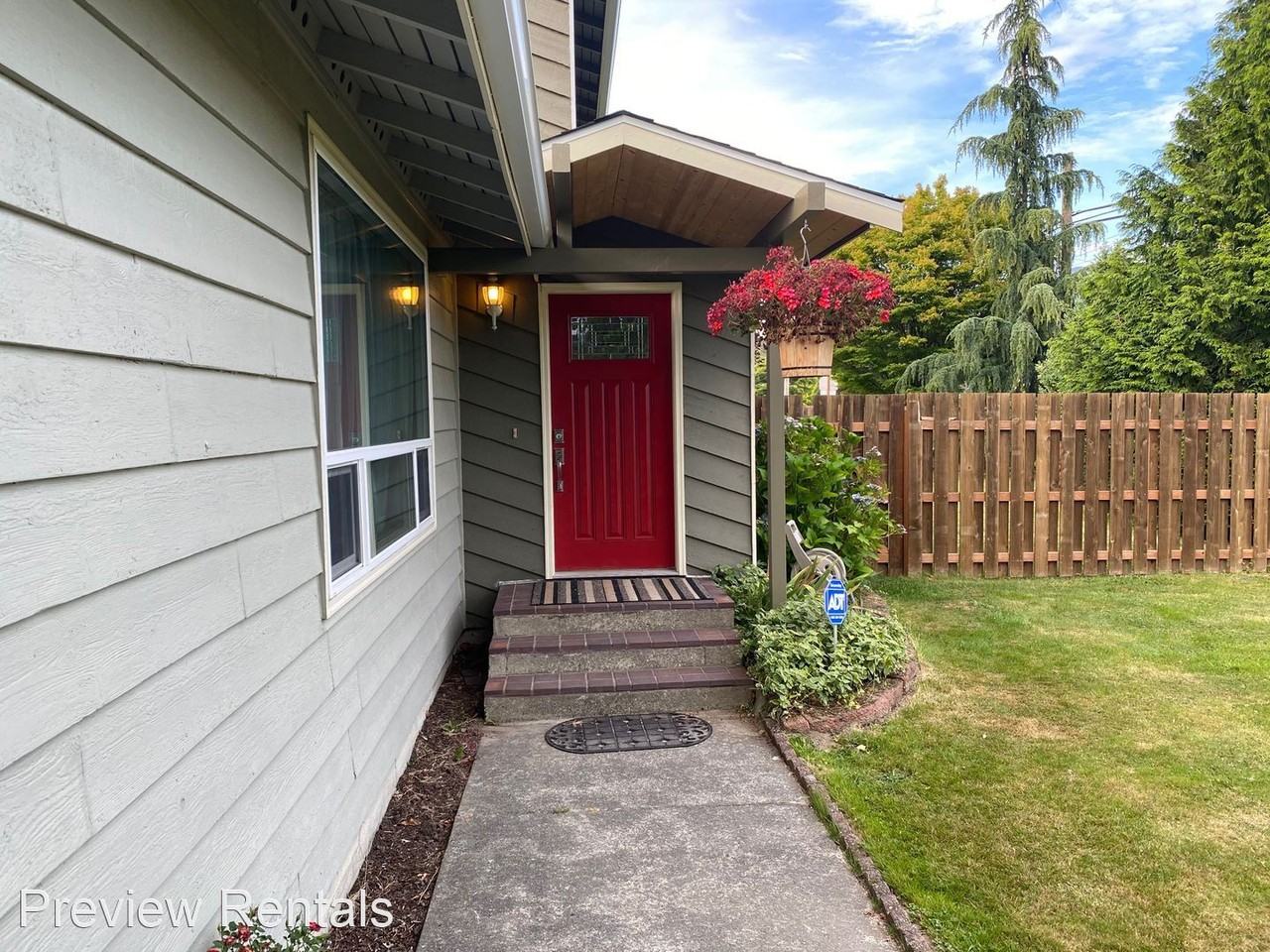 824 Dana Dr - Photo 2 of 20