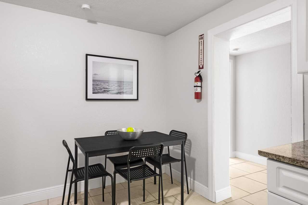 Beechwood Blvd - Photo 4 of 10