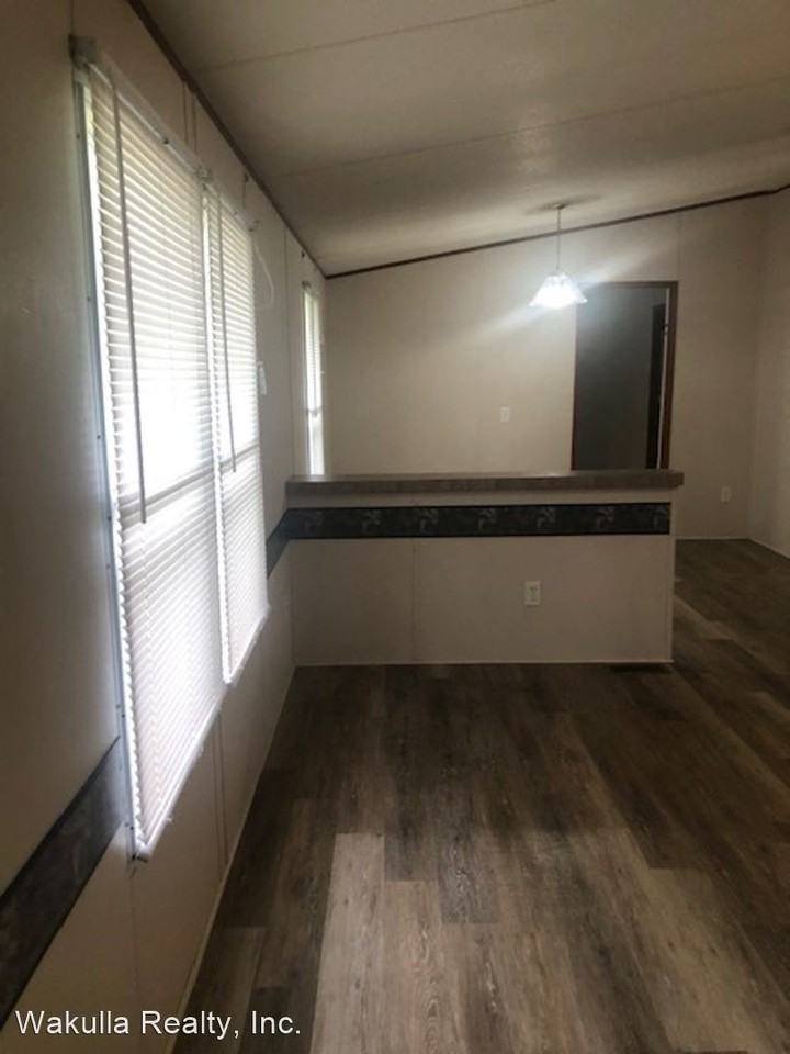 63 Tully Ave - Photo 2 of 9