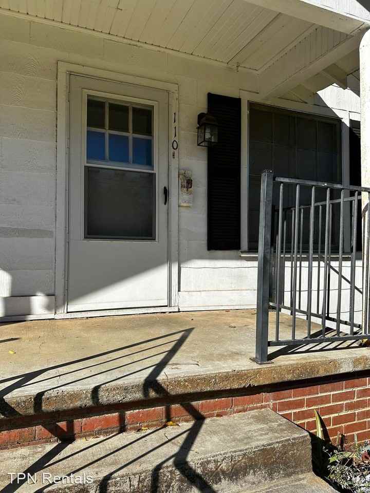 108 / 110 N Allen - Photo 2 of 7