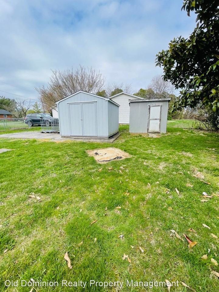 9609 Cadet Rd - Photo 3 of 15