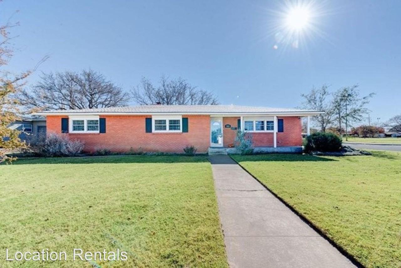 3815 41st St - Photo 2 of 15