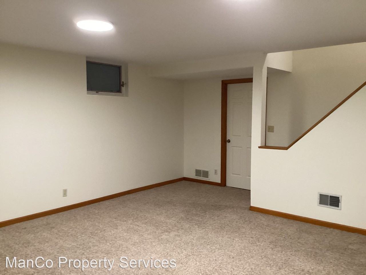 438 E 6th St - Photo 2 of 19