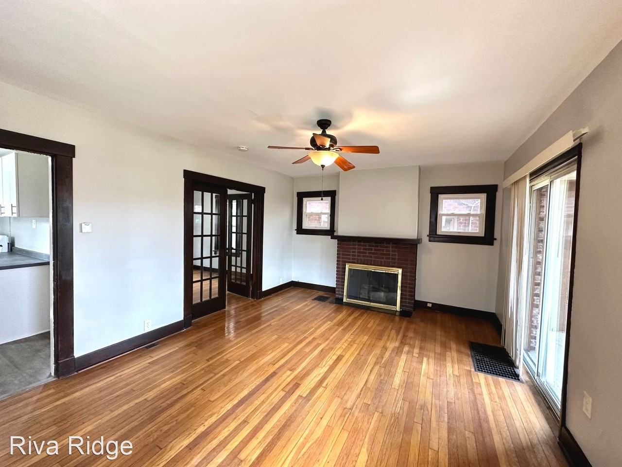 806 Delmont Ave - Photo 2 of 16
