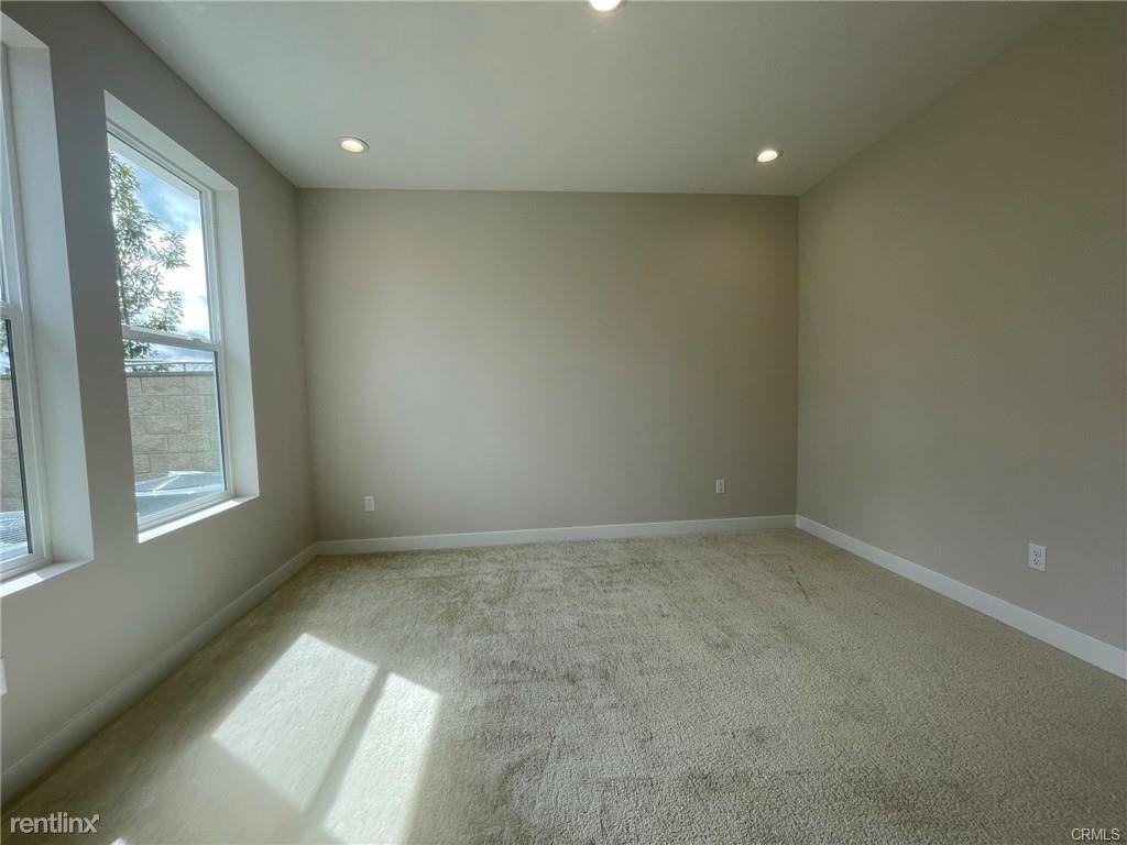 130 Pin Ln - Photo 2 of 7