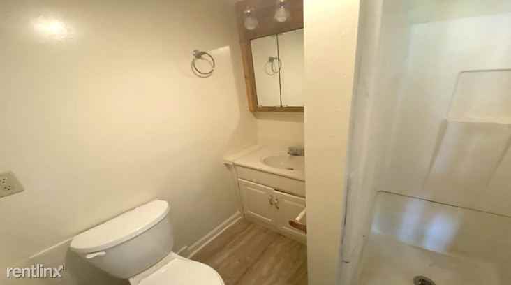 230 Lake Rd - Photo 3 of 7