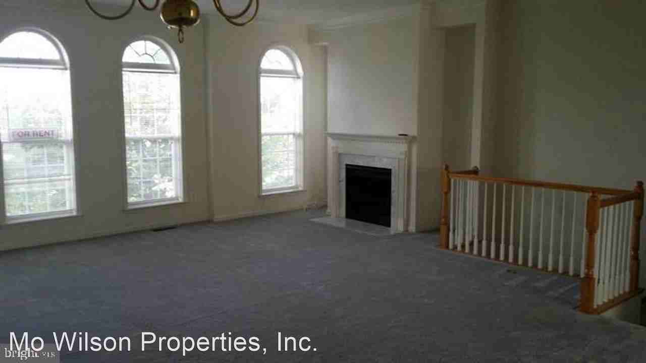 12802 Marblestone Dr - Photo 3 of 13