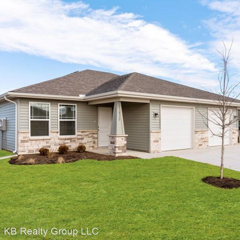 405 Se Rock Garden Ln - Photo 2 of 13