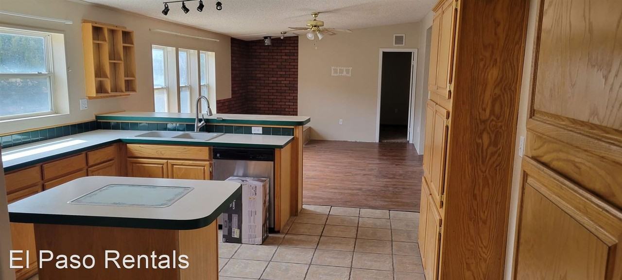 1401 Little Creek Rd - Photo 3 of 23