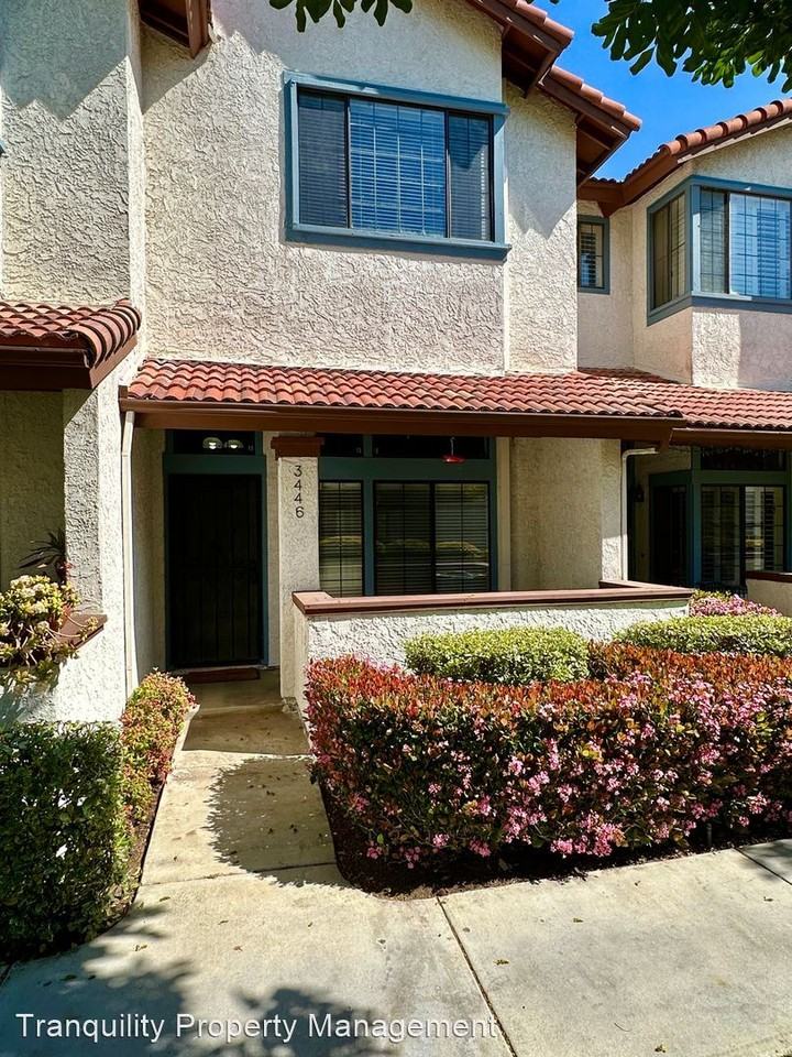 3446 Mission Mesa Way - Photo 3 of 40
