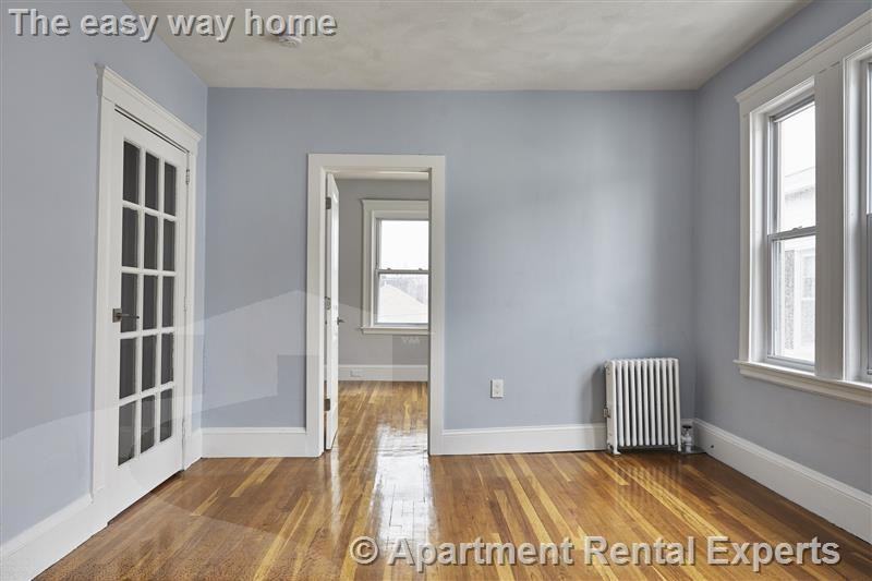 52 Mansfield St #1 - Photo 2 of 6
