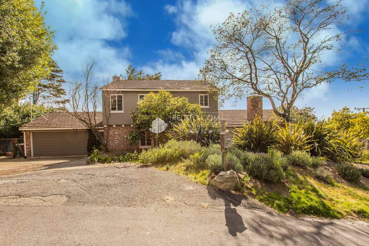 2301 Thackeray Dr - Photo 3 of 44