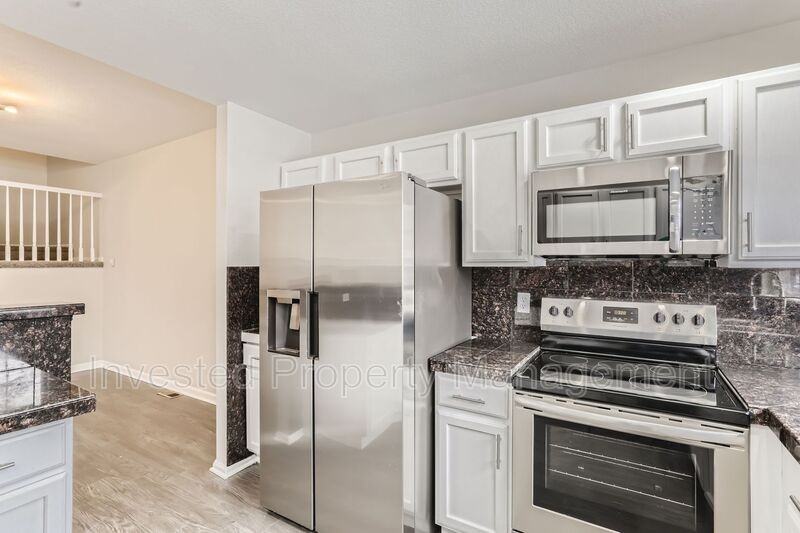 7469 E Ellsworth Ave - Photo 7 of 17