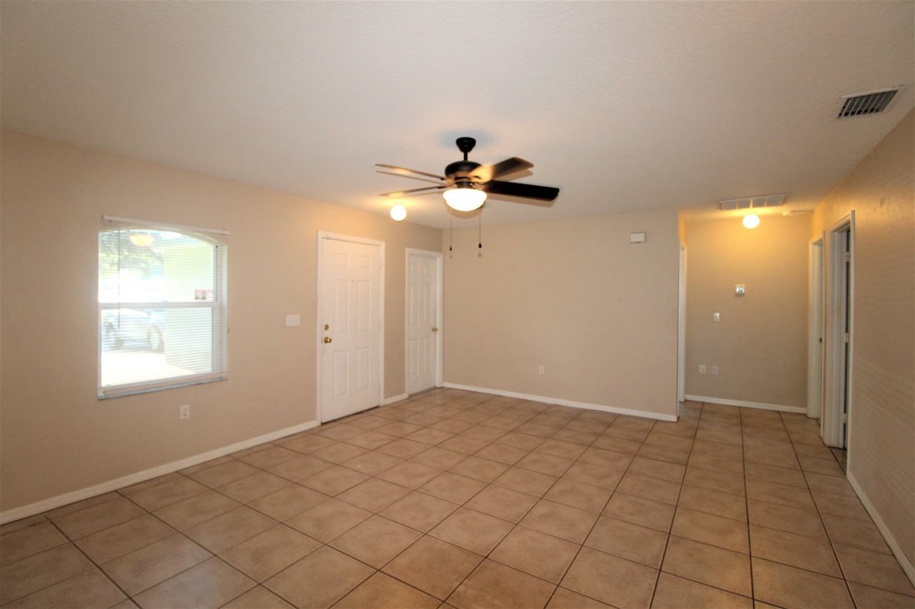 2311 18th Ave E - Photo 6 of 16