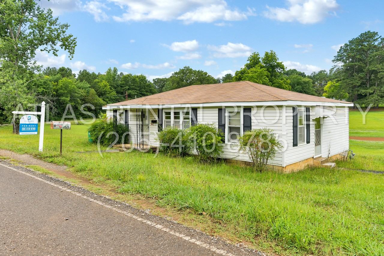 1760 Mount Olive Cir - Photo 3 of 28