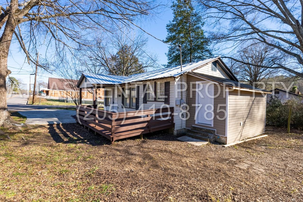 1201 22nd St W - Photo 3 of 23