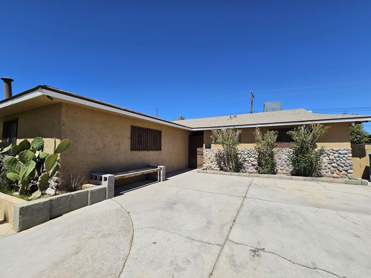 6236 Mcallister Ave - Photo 3 of 26