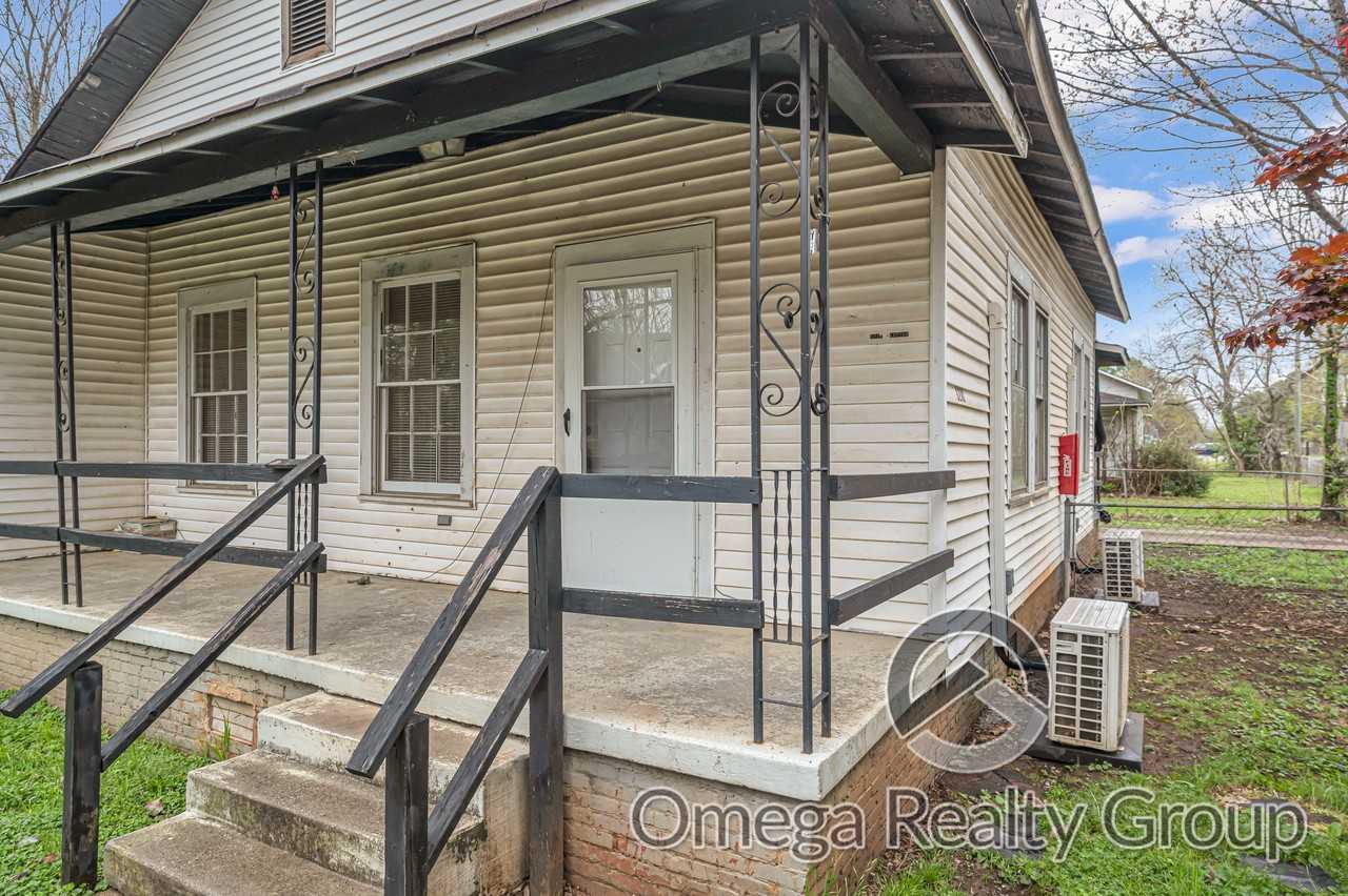 3210 Clopton St Sw - Photo 3 of 26