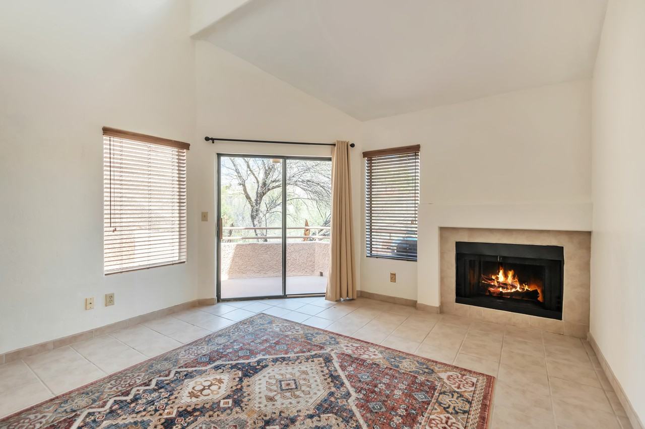 5675 N Camino Esplendora #2210 - Photo 6 of 25