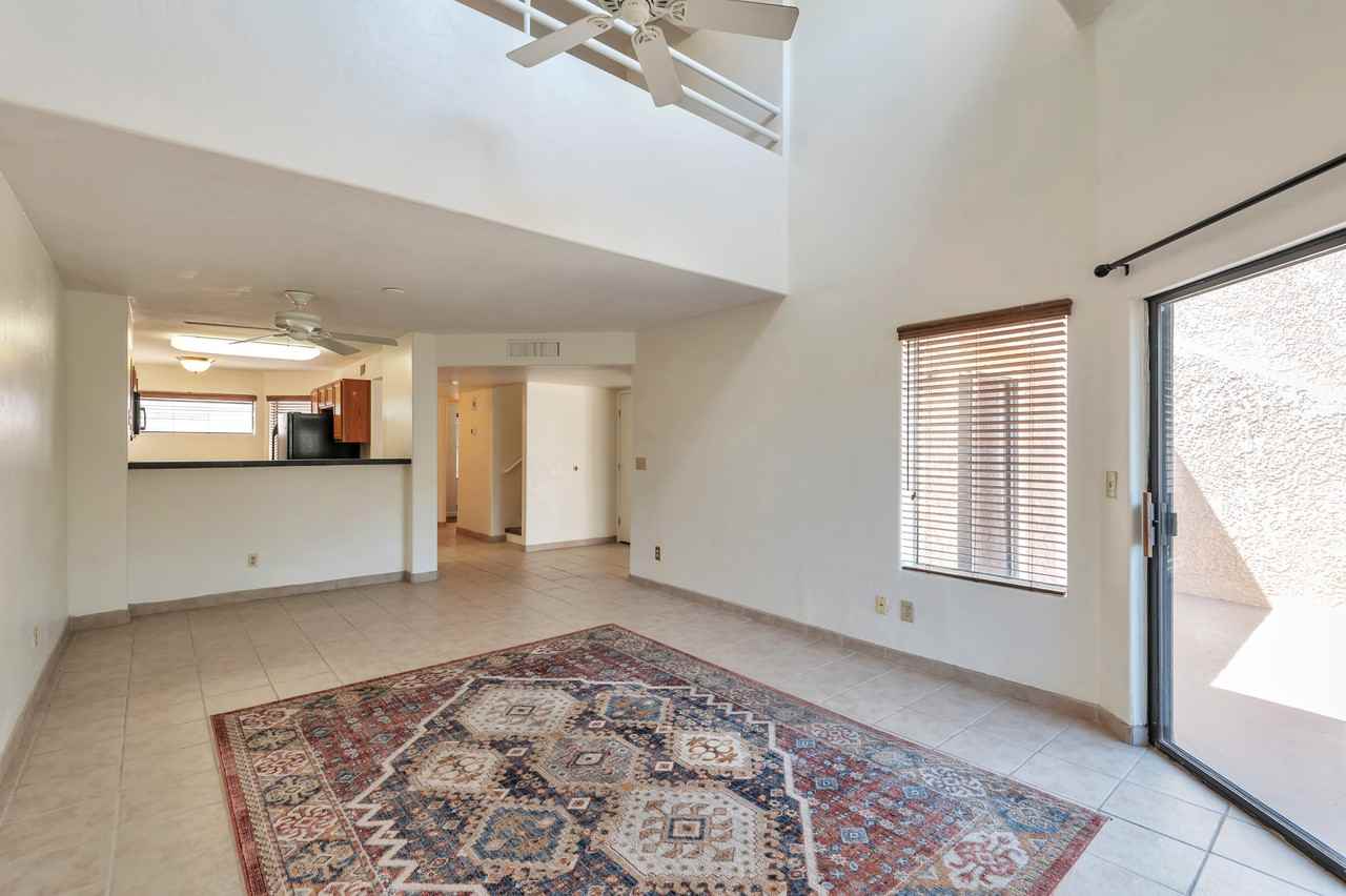 5675 N Camino Esplendora #2210 - Photo 7 of 25