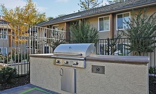 141 Flora Ave - Photo 2 of 25