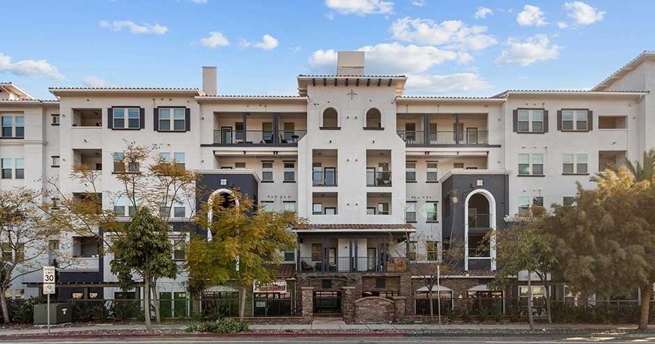 Iconic on Alvarado OffCampus Student Housing Apartments 6625