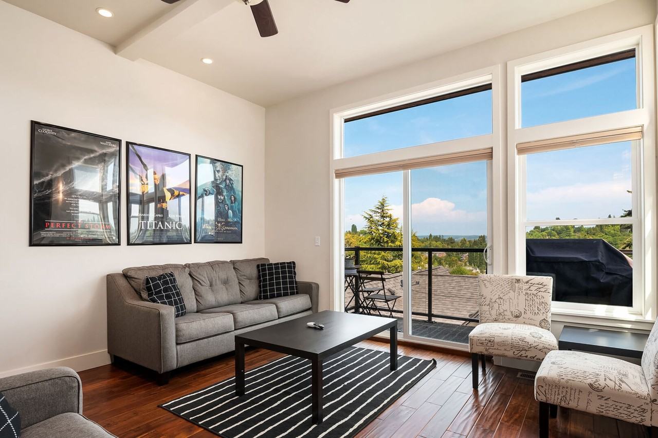 213A 26th Ave E #1 - Photo 2 of 18