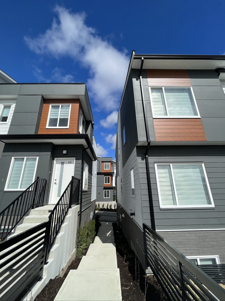 9652 162A Street - Photo 2 of 51